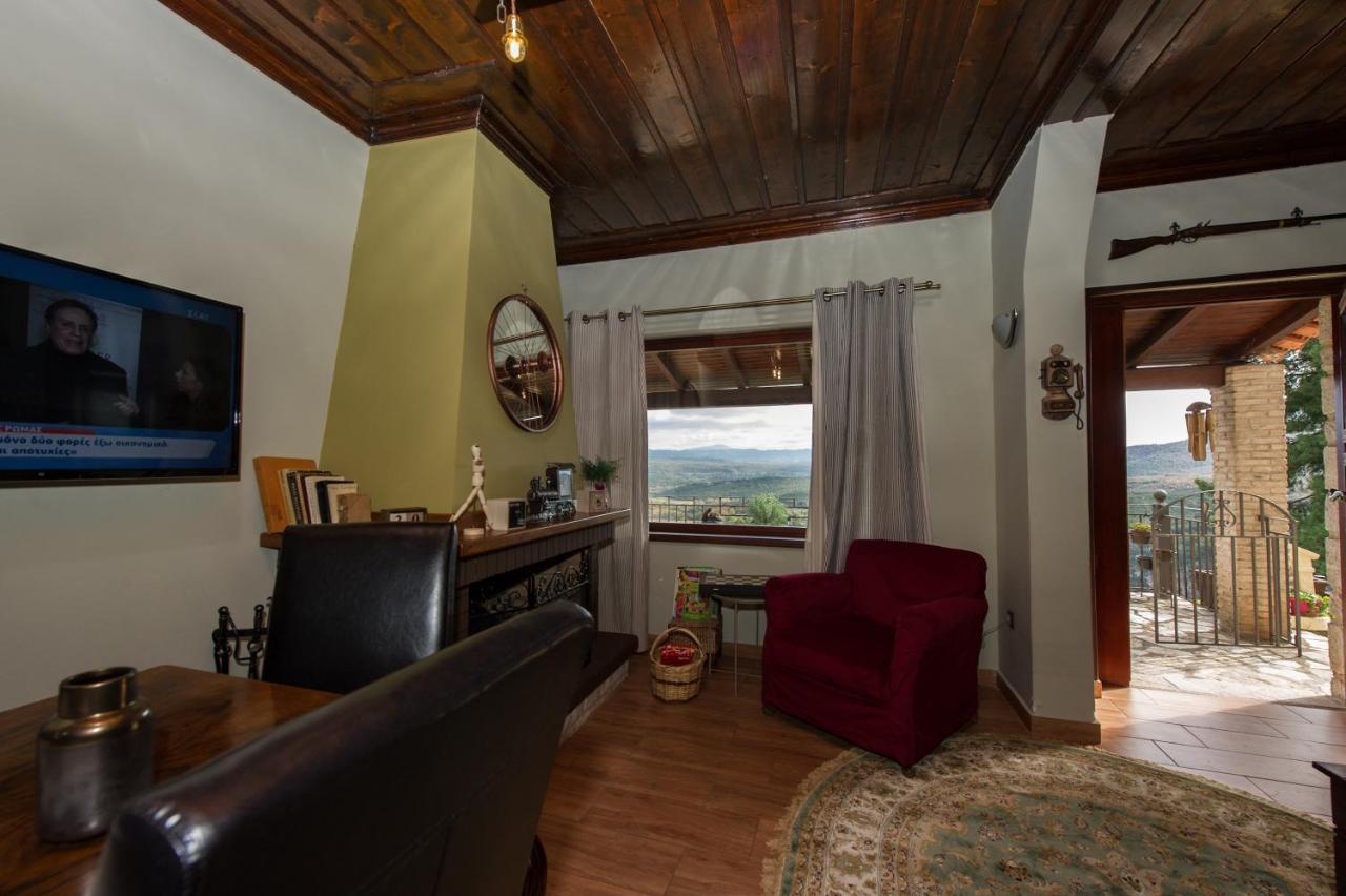 Petra Thea Villa Karítaina 외부 사진